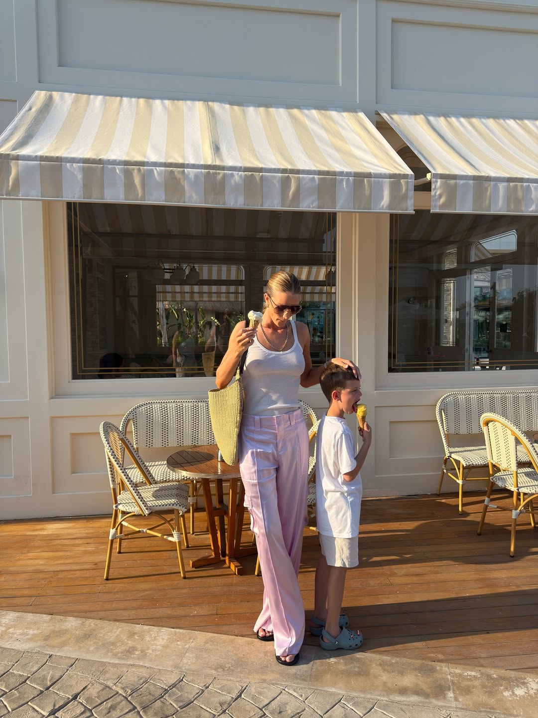 Дружина Стейтема показала три модні образи на літо: зможе повторити кожна (фото)